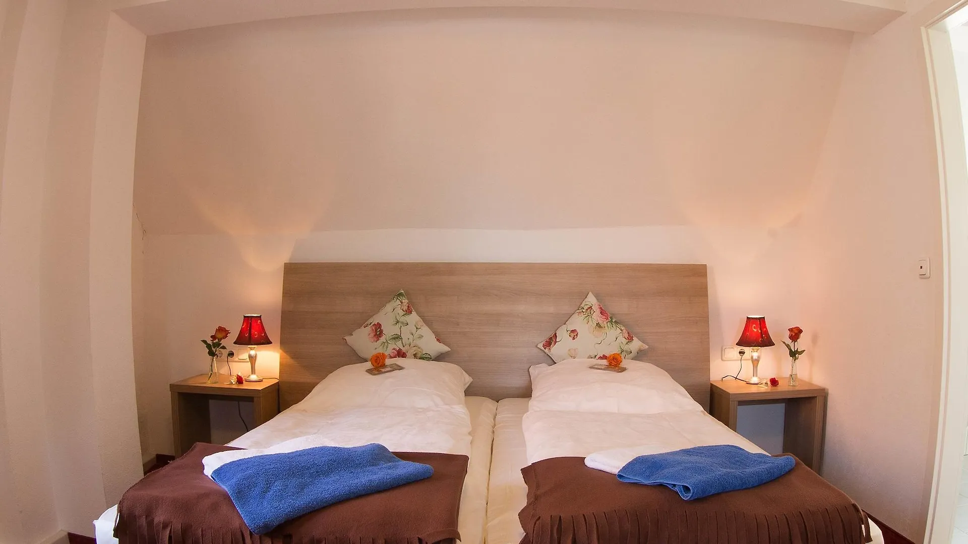 Hotel Boutiquehotel Goldene Rose - Self-Check-In Rothenburg ob der Tauber
